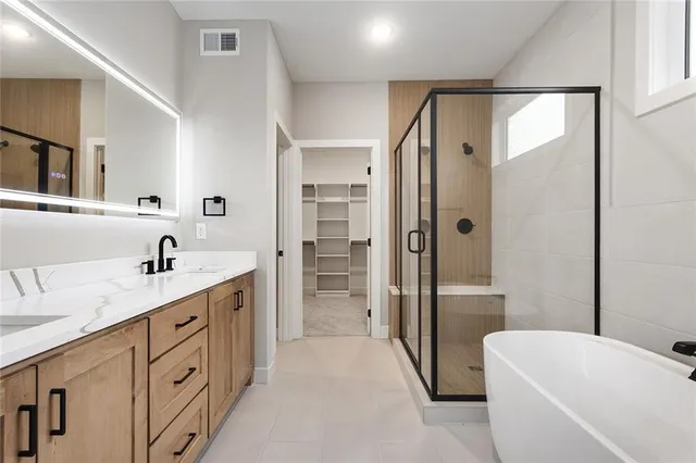 $594,900 | 13545 Northeast 114th Place, Kearney, MO 64060