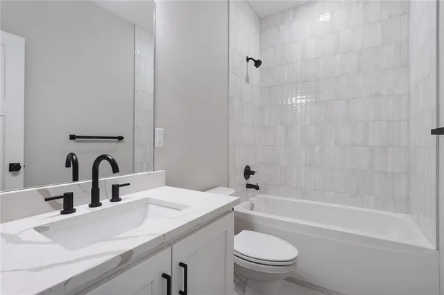 $594,900 | 13545 Northeast 114th Place, Kearney, MO 64060