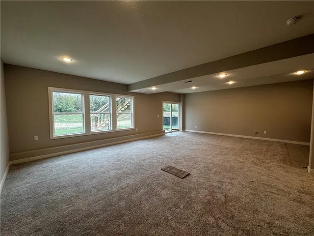 $599,000 | 13545 Northeast 114th Place, Kearney, MO 64060