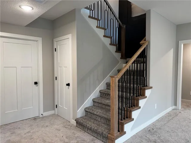 $599,000 | 13545 Northeast 114th Place, Kearney, MO 64060