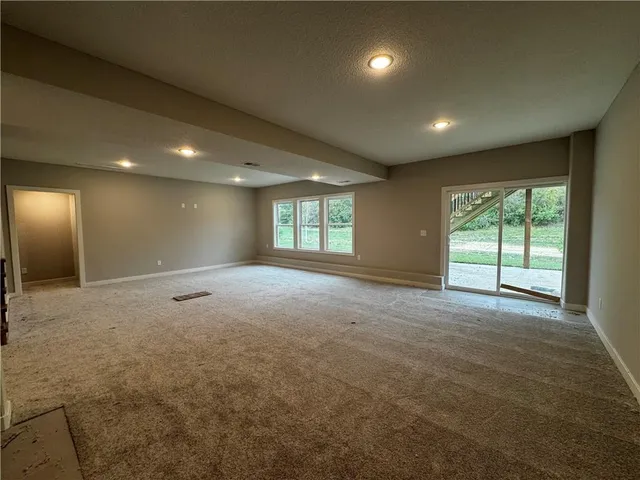 $599,000 | 13545 Northeast 114th Place, Kearney, MO 64060