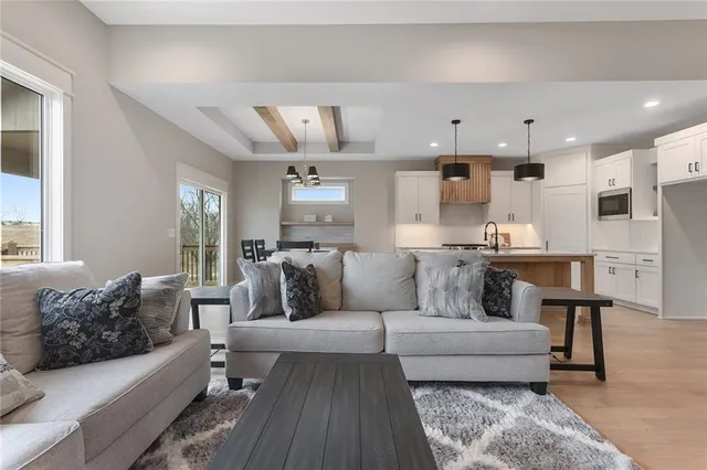 $594,900 | 13545 Northeast 114th Place, Kearney, MO 64060