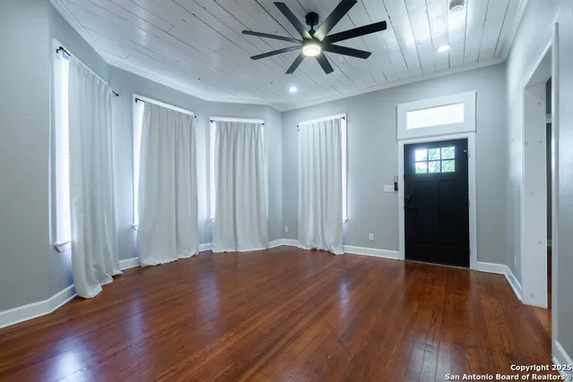 $1,985 | 1012 Dawson Street, San Antonio, TX 78202