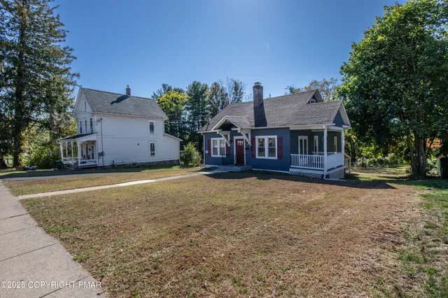 $339,900 | 19 Smith Street, East Stroudsburg, PA 18301