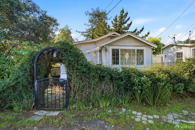 $398,000 | 6391 Hillmont Drive, Oakland, CA 94605