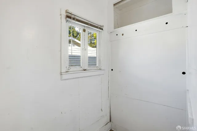 $398,000 | 6391 Hillmont Drive, Oakland, CA 94605