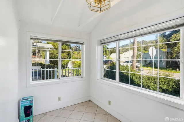 $398,000 | 6391 Hillmont Drive, Oakland, CA 94605