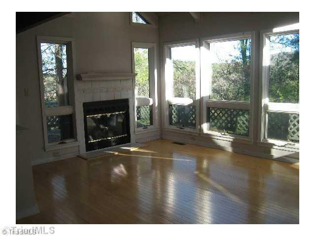 130 Starlight Ridge Ennice, NC 28623 - Photo 3 of 9 Living Room.