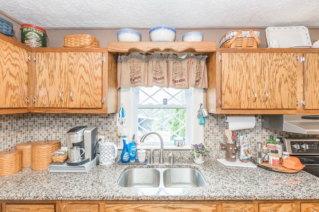 1063 Hilltown Road Fries, VA 24330 - Photo 21 of 61 Gallery Image 21