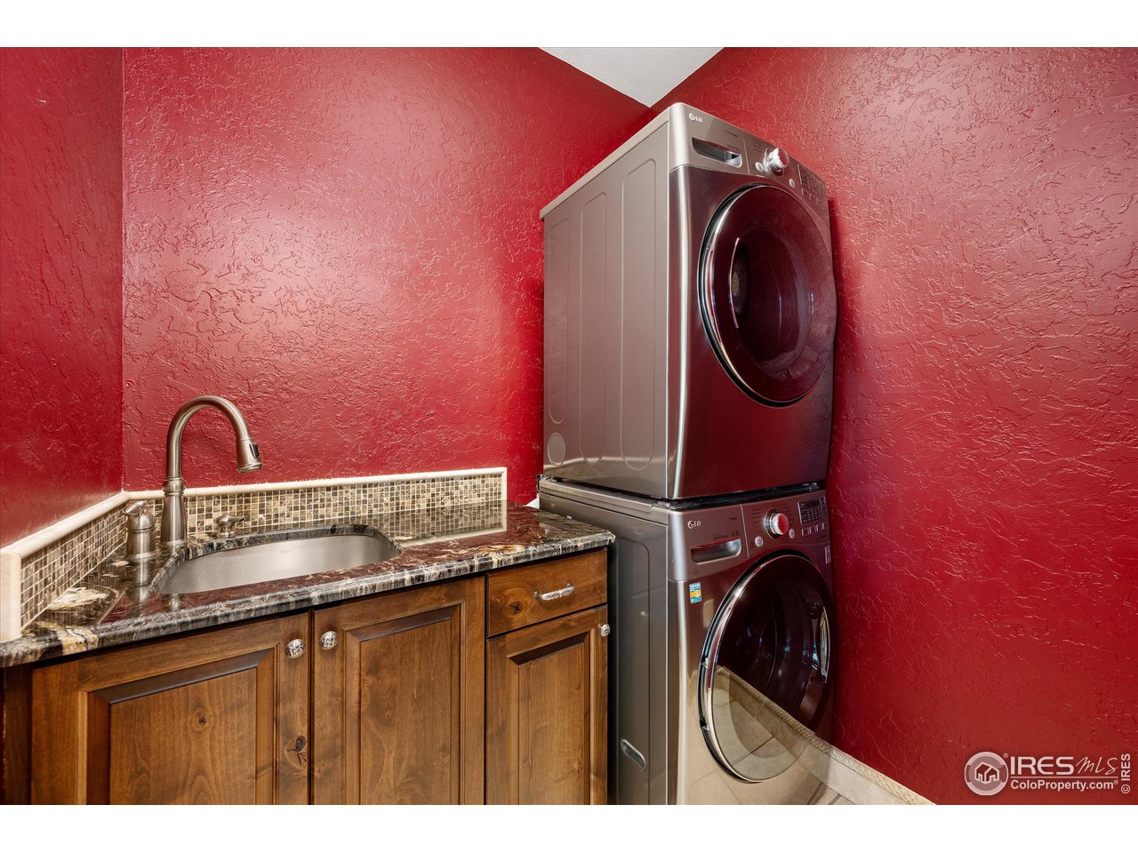 1455 Hawkridge Road Eaton, CO 80615 - Photo 30 of 40 Main Floor Laundry