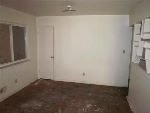 1545 Argus Road Columbus, OH 43227 - Photo 3 of 10 Gallery Image 3