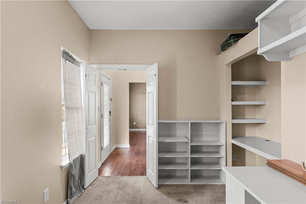 208 Mountain View Road Statesville, NC 28625 - Photo 11 of 49