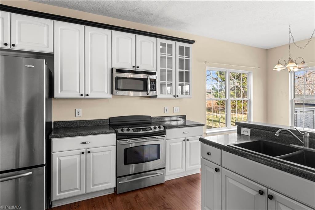 208 Mountain View Road Statesville, NC 28625 - Photo 14 of 49