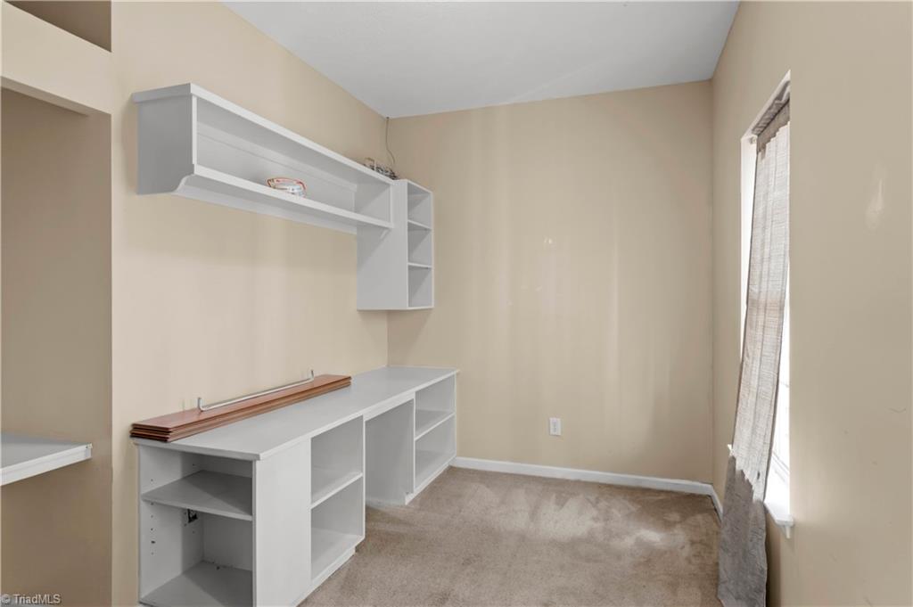 208 Mountain View Road Statesville, NC 28625 - Photo 10 of 49