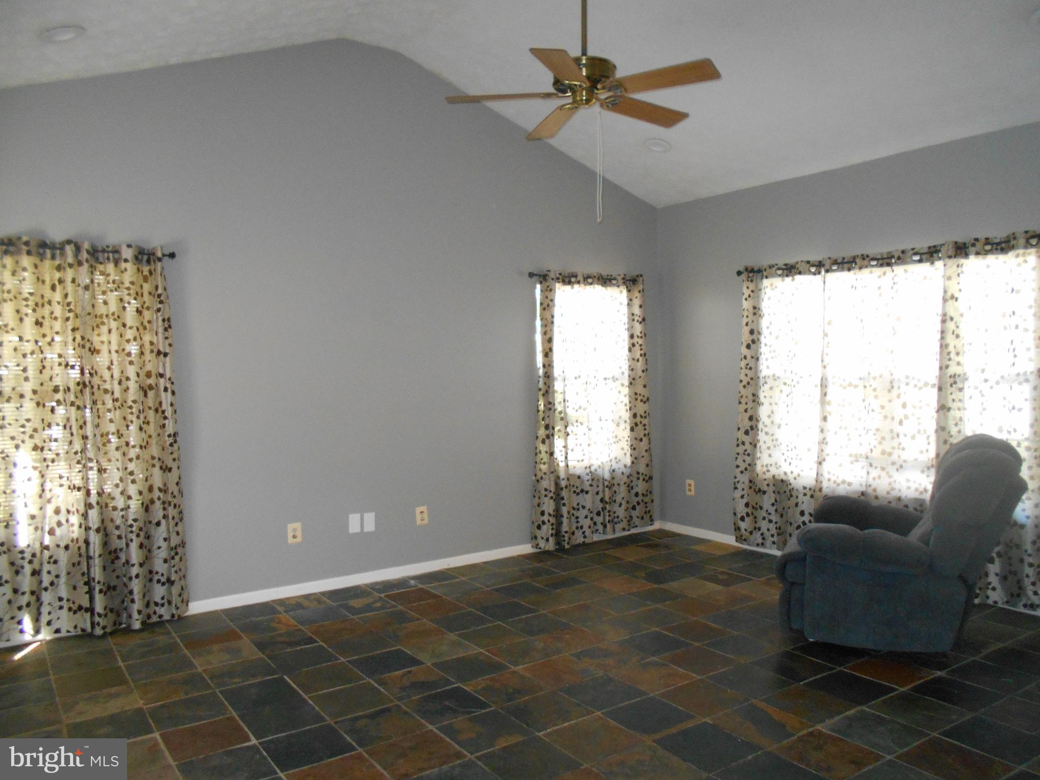 304 Spry Island Road Joppa, MD 21085 - Photo 4 of 24 Family Room