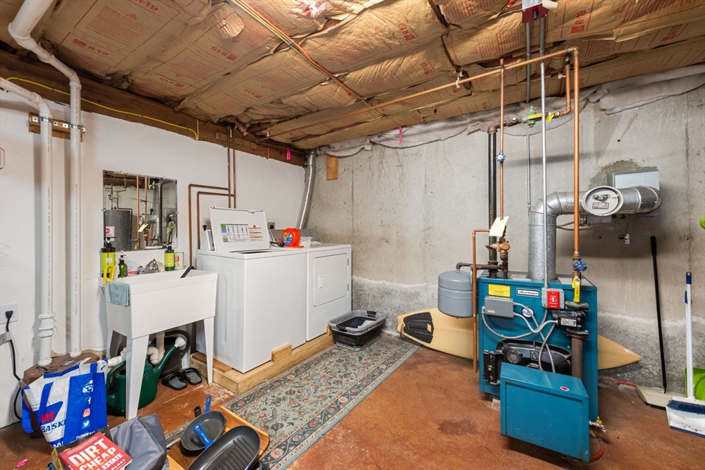 24 R High Street, Unit 2 Rockport, MA 01966 - Photo 13 of 16 Gallery Image 13