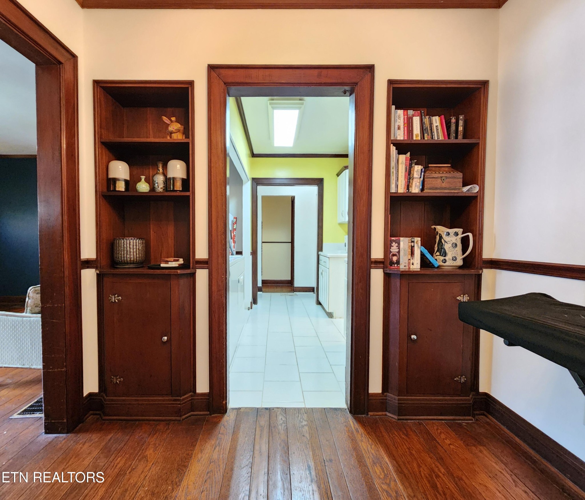 200 East Red Bud Road Knoxville, TN 37920 - Photo 13 of 60 a view of front door with wooden floor