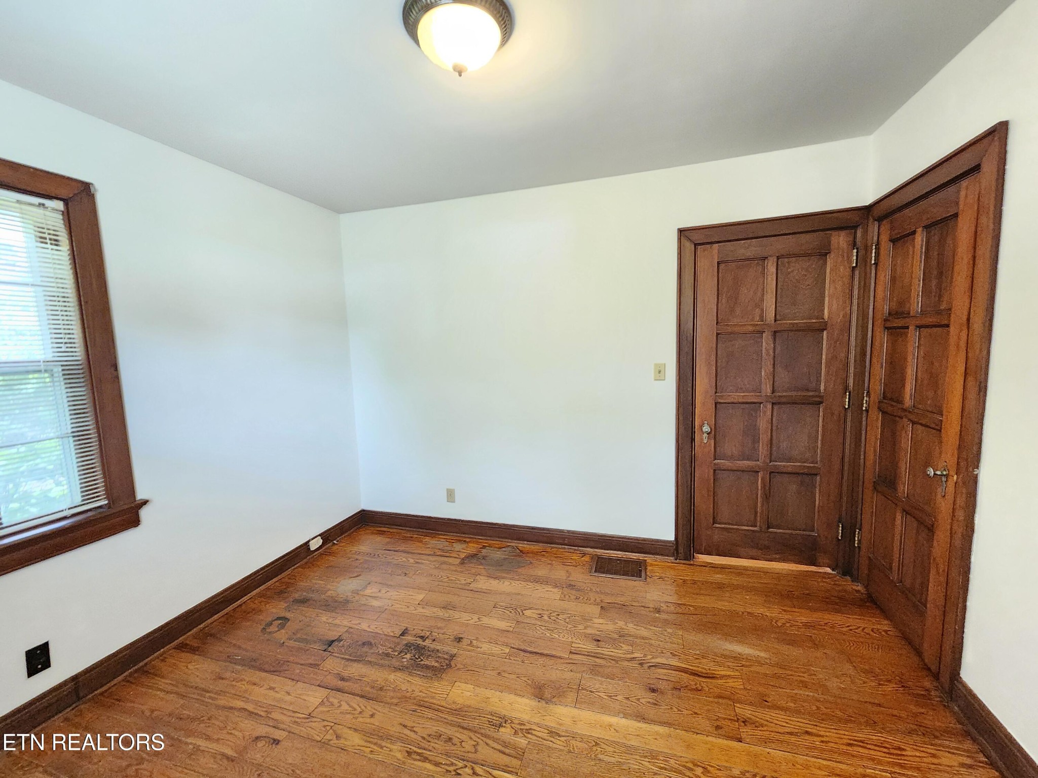 200 East Red Bud Road Knoxville, TN 37920 - Photo 22 of 60 a view of an empty room