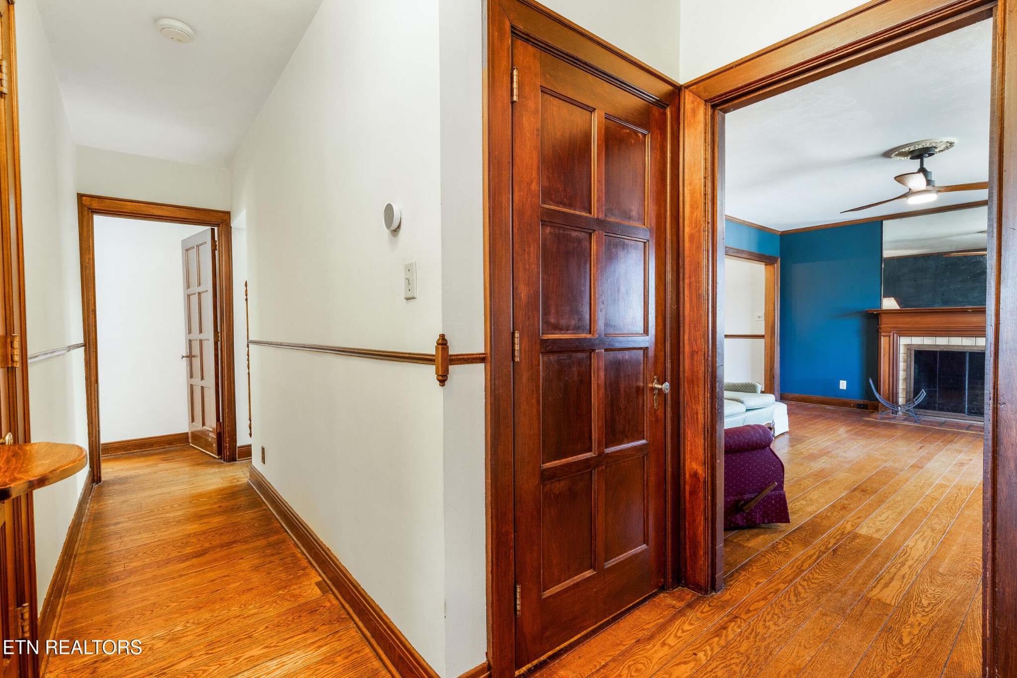 200 East Red Bud Road Knoxville, TN 37920 - Photo 29 of 60 a view of a hallway with wooden floor and staircase