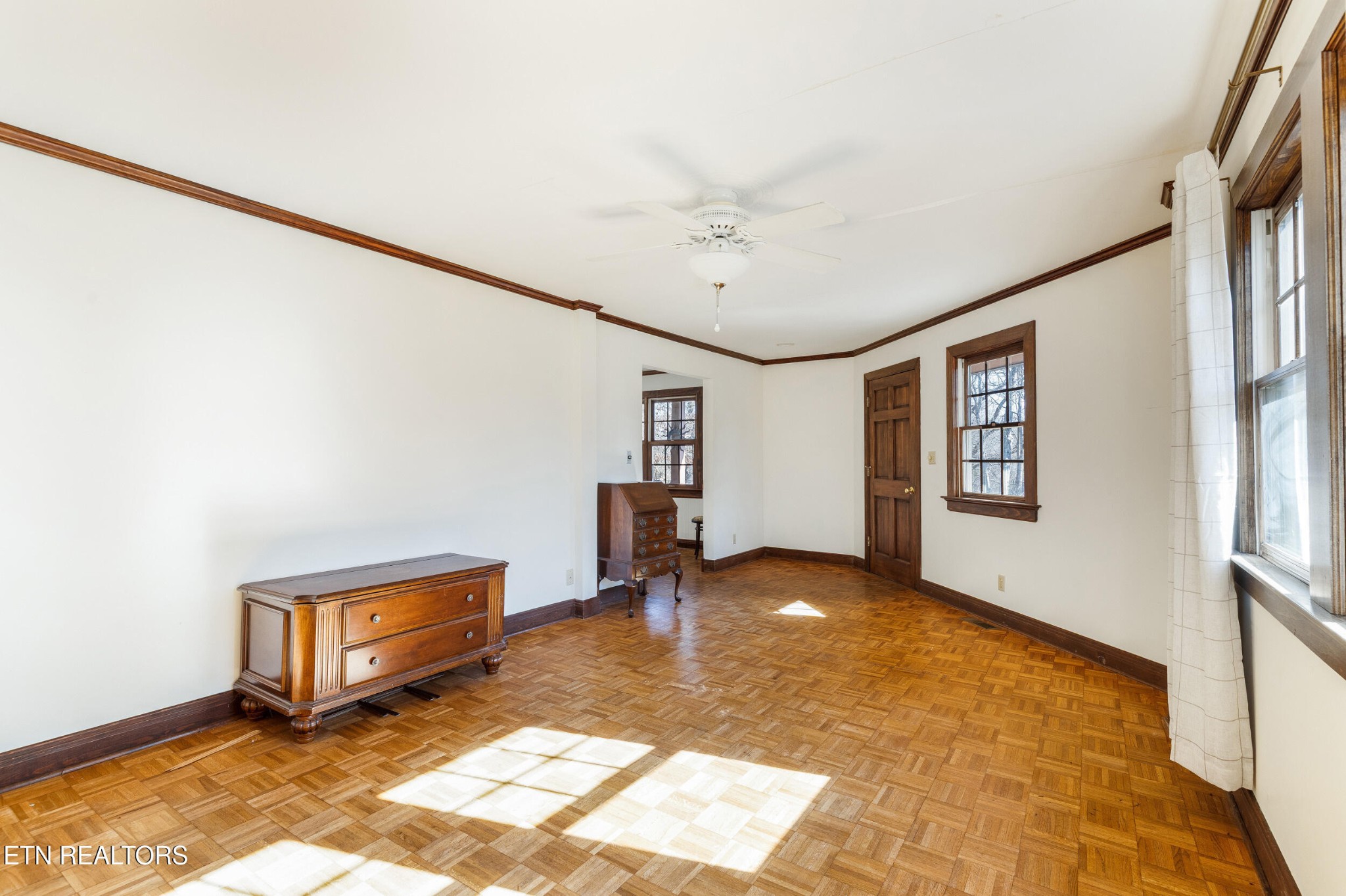 200 East Red Bud Road Knoxville, TN 37920 - Photo 5 of 60 a view of livingroom with hardwood floor and hallway
