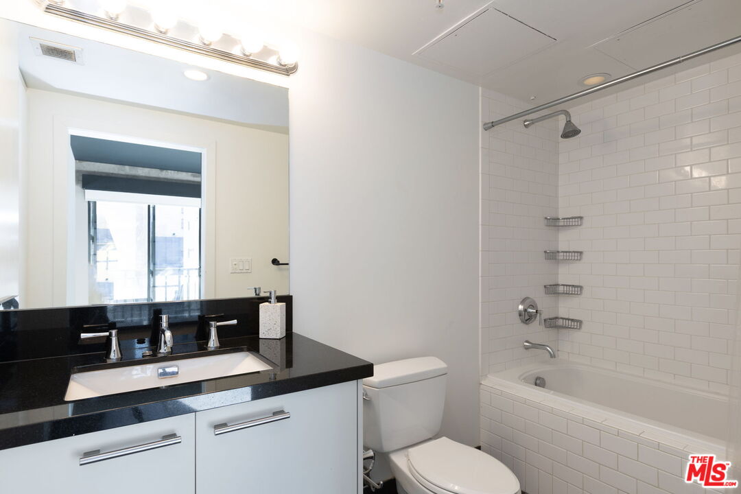 416 South Spring Street, Unit 609 Los Angeles, CA 90013 - Photo 18 of 25