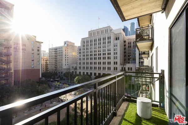$749,995 | 416 South Spring Street, Unit 609, Los Angeles, CA 90013