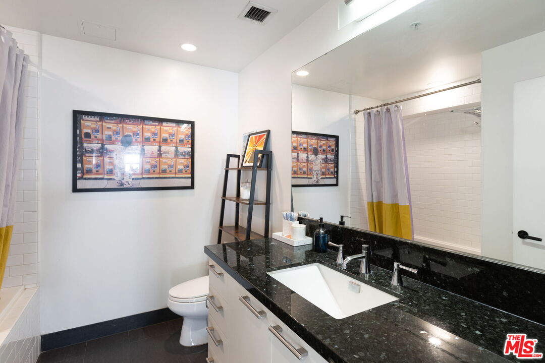 416 South Spring Street, Unit 609 Los Angeles, CA 90013 - Photo 10 of 25