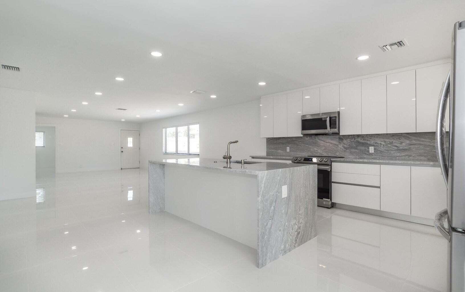 524 Northwest 53rd Street Boca Raton, FL 33487 - Photo 11 of 36 20210929223518328246000000-o