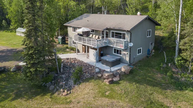 $699,900 | 1928 Loop Road, Two Harbors, MN 55616