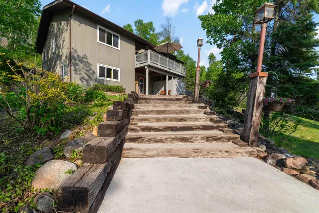 $699,900 | 1928 Loop Road, Two Harbors, MN 55616