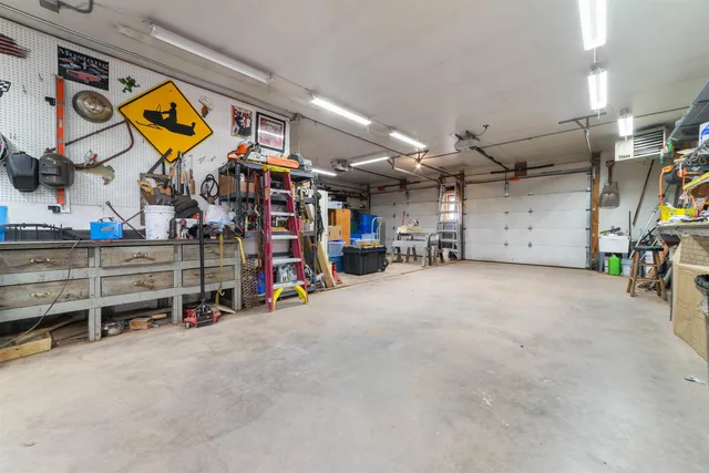 $699,900 | 1928 Loop Road, Two Harbors, MN 55616