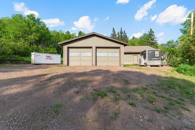 $699,900 | 1928 Loop Road, Two Harbors, MN 55616