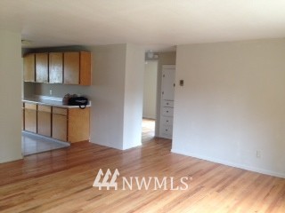 120 Southwest 115th Street Seattle, WA 98146 - Photo 3 of 10 Gallery Image 3