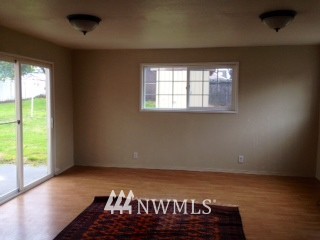 120 Southwest 115th Street Seattle, WA 98146 - Photo 6 of 10 Gallery Image 6