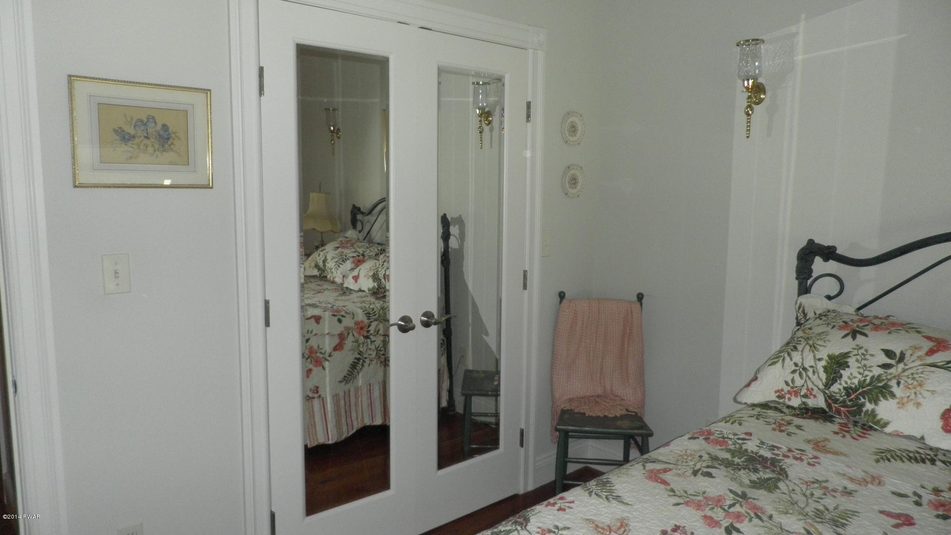 175 Meadow Ridge Acres Road Dingmans Ferry, PA 18328 - Photo 19 of 46 Gallery Image 19