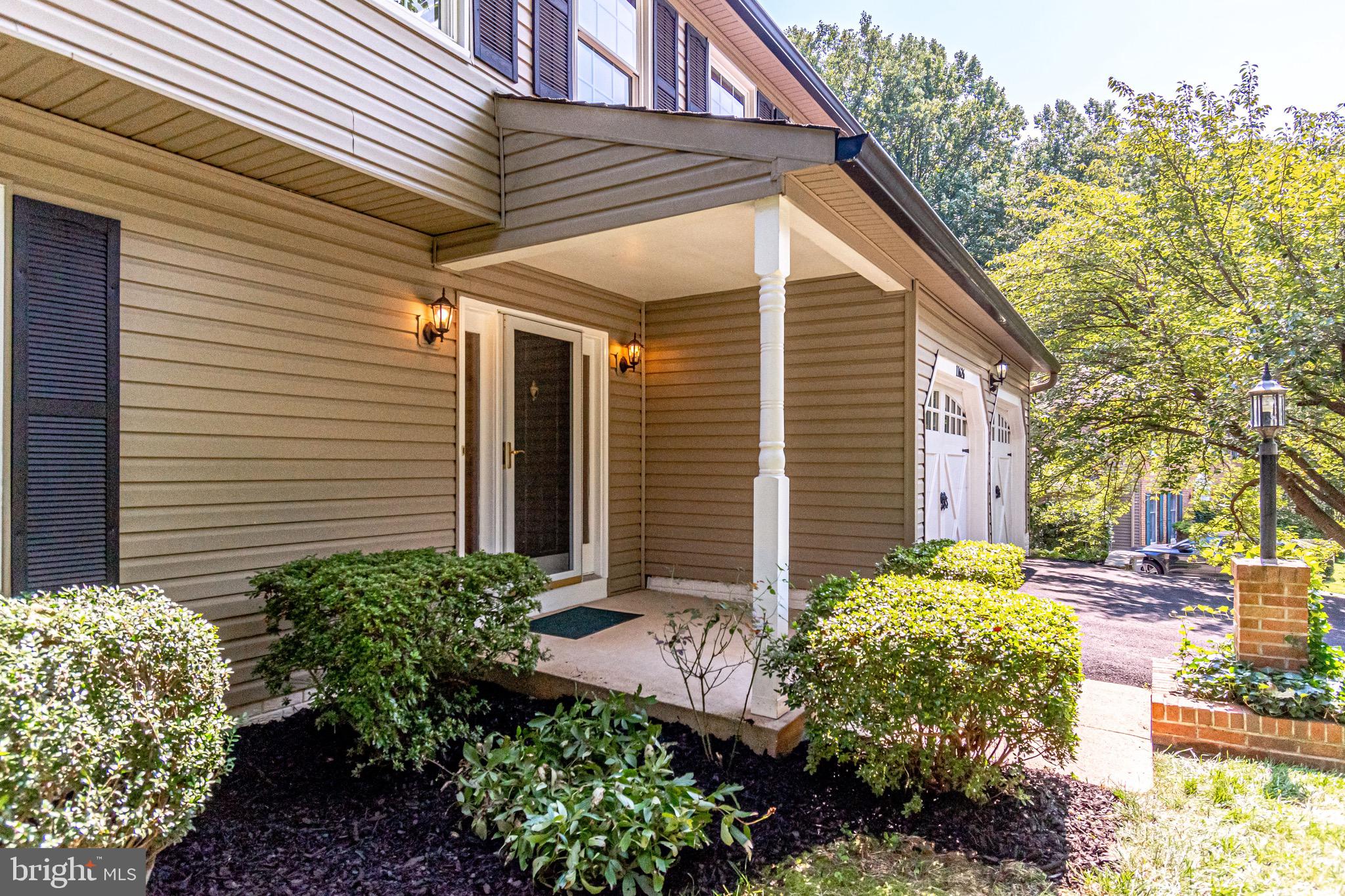 11626 Quail Ridge Court Reston, VA 20194 - Photo 4 of 68 Gallery Image 4
