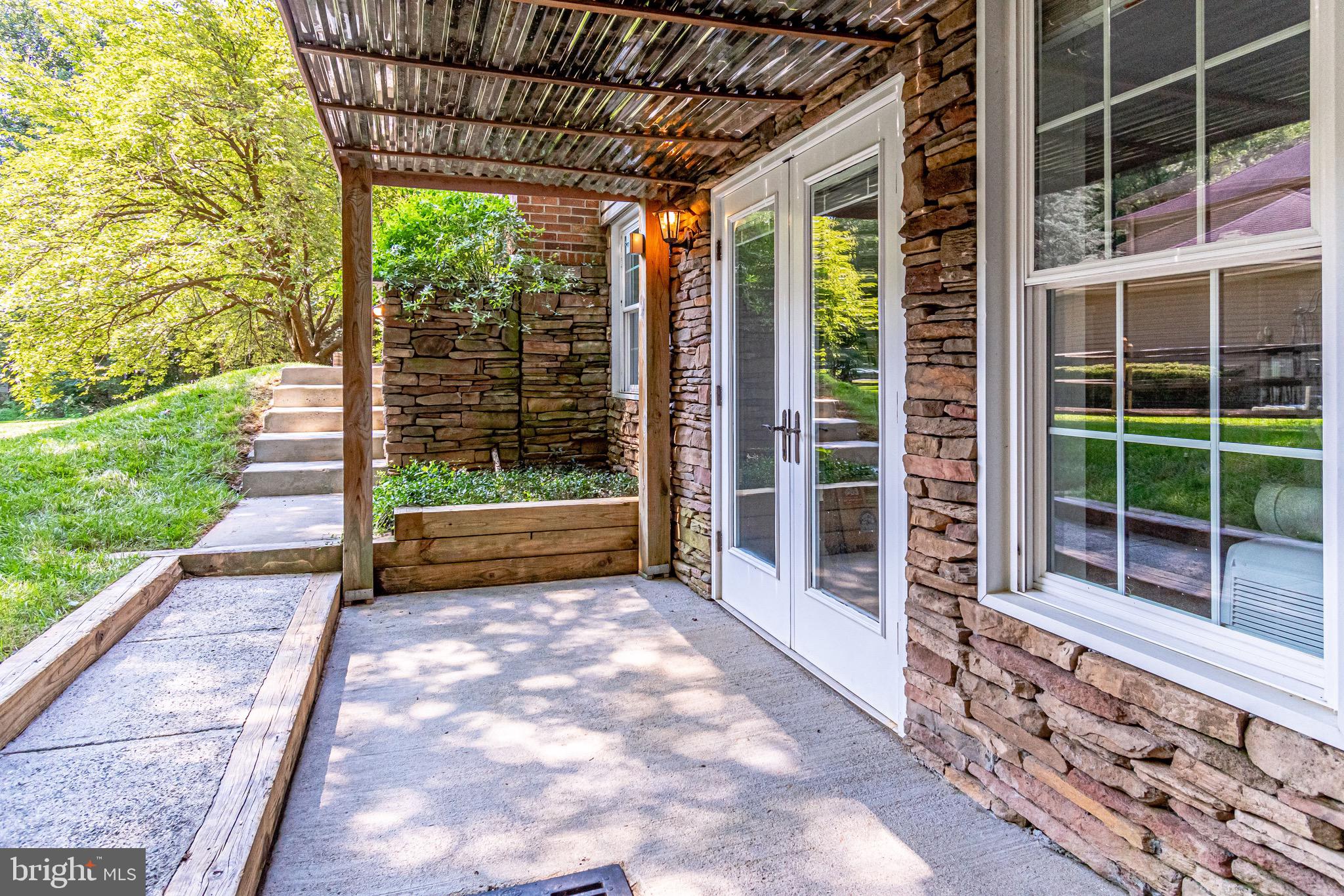 11626 Quail Ridge Court Reston, VA 20194 - Photo 59 of 68 Gallery Image 59
