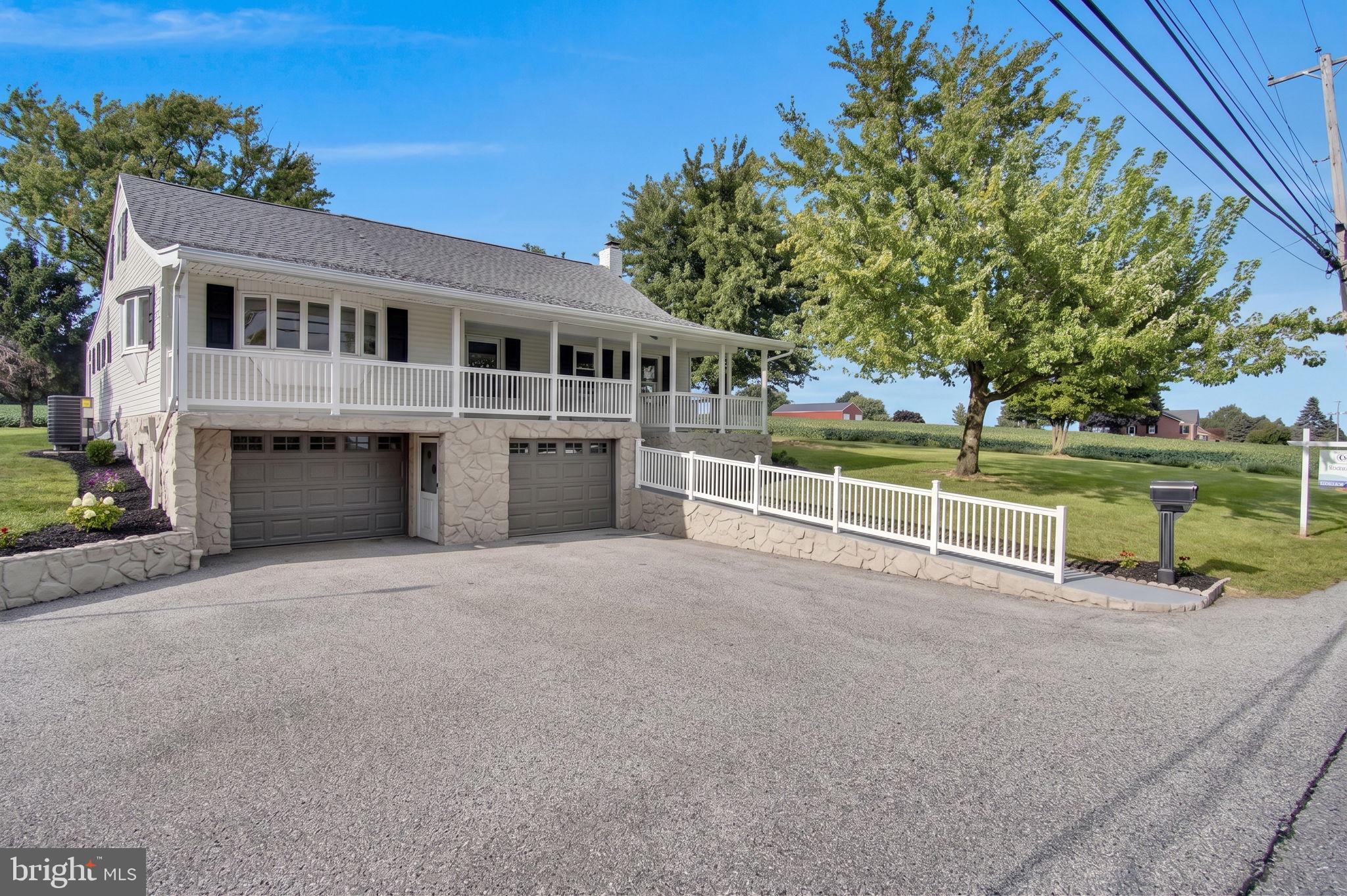 275 Manor Road Red Lion, PA 17356 - Photo 3 of 41 Gallery Image 3