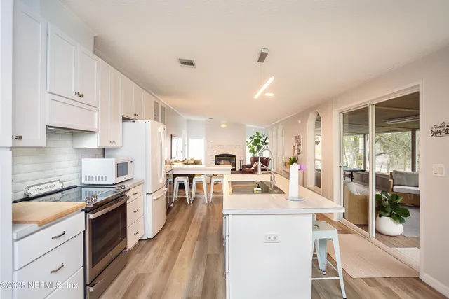 $699,000 | 9839 Northwest 38th Terrace, Branford, FL 32008