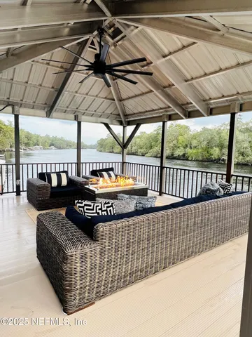 $699,000 | 9839 Northwest 38th Terrace, Branford, FL 32008