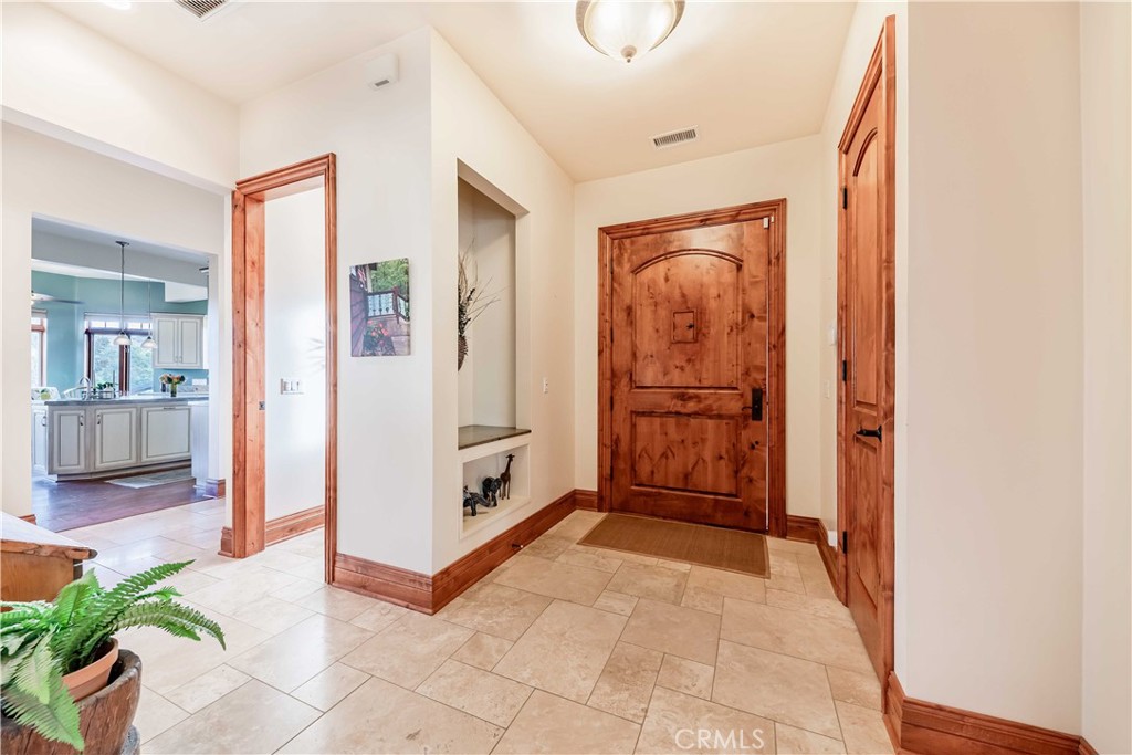 26525 Carancho Road Temecula, CA 92590 - Photo 5 of 64