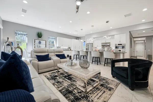 $840,000 | 1702 Retreat Circle, Palm Desert, CA 92260