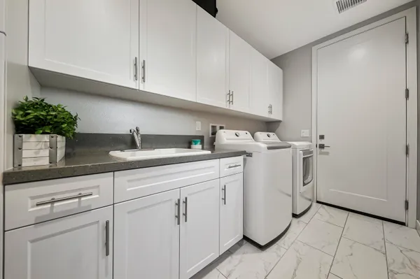 $840,000 | 1702 Retreat Circle, Palm Desert, CA 92260