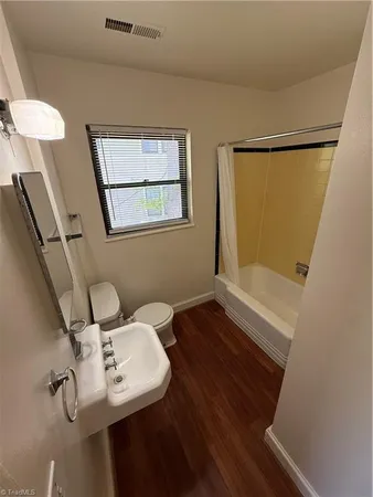 $835 | 1403 Pilot View Street, Unit C, Winston-Salem, NC 27101