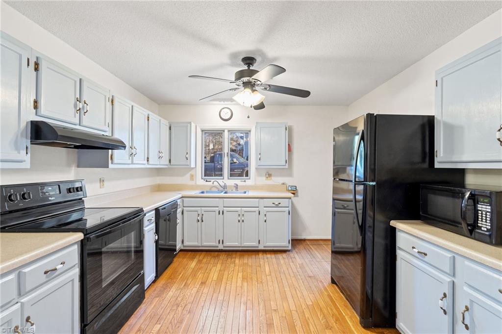 6590 Riverwood Road Walkertown, NC 27051 - Photo 17 of 50