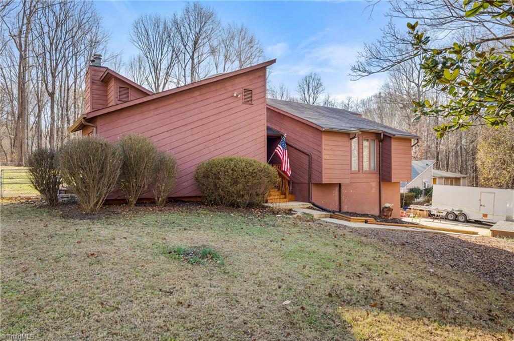 6590 Riverwood Road Walkertown, NC 27051 - Photo 4 of 50