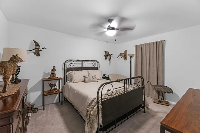 $2,600 | 4242 Sterling Vw Boulevard, Baytown, TX 77521