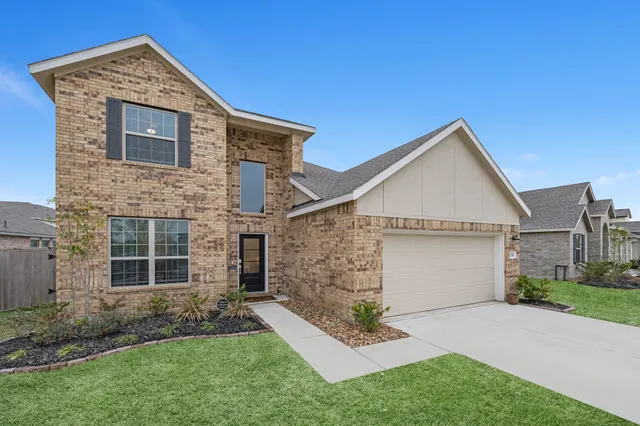 $2,600 | 4242 Sterling Vw Boulevard, Baytown, TX 77521