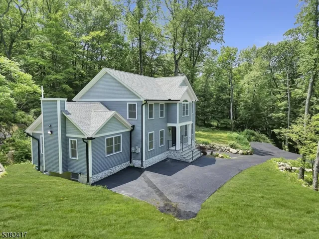 $1,199,999 | 23 Meadow Lane, Sparta, NJ 07871