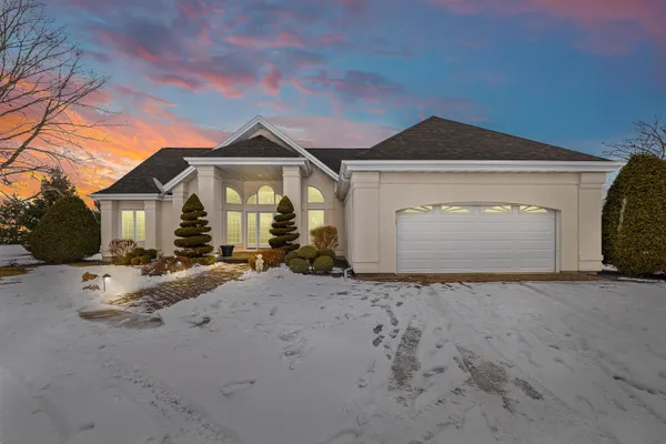 $679,900 | W6389 Lincoln Road, Van Dyne, WI 54979